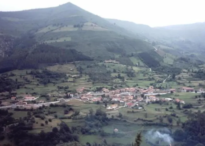 Rural La Capellania Guest house Celis